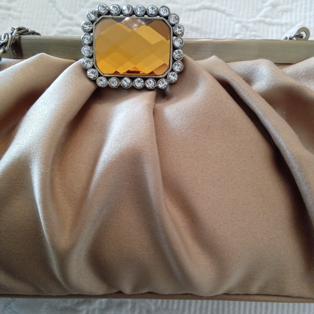 Jessica McClintock Gold Satin Clutch with Jewel Accent & Antique Goldtone Chain - Picture 3 of 10